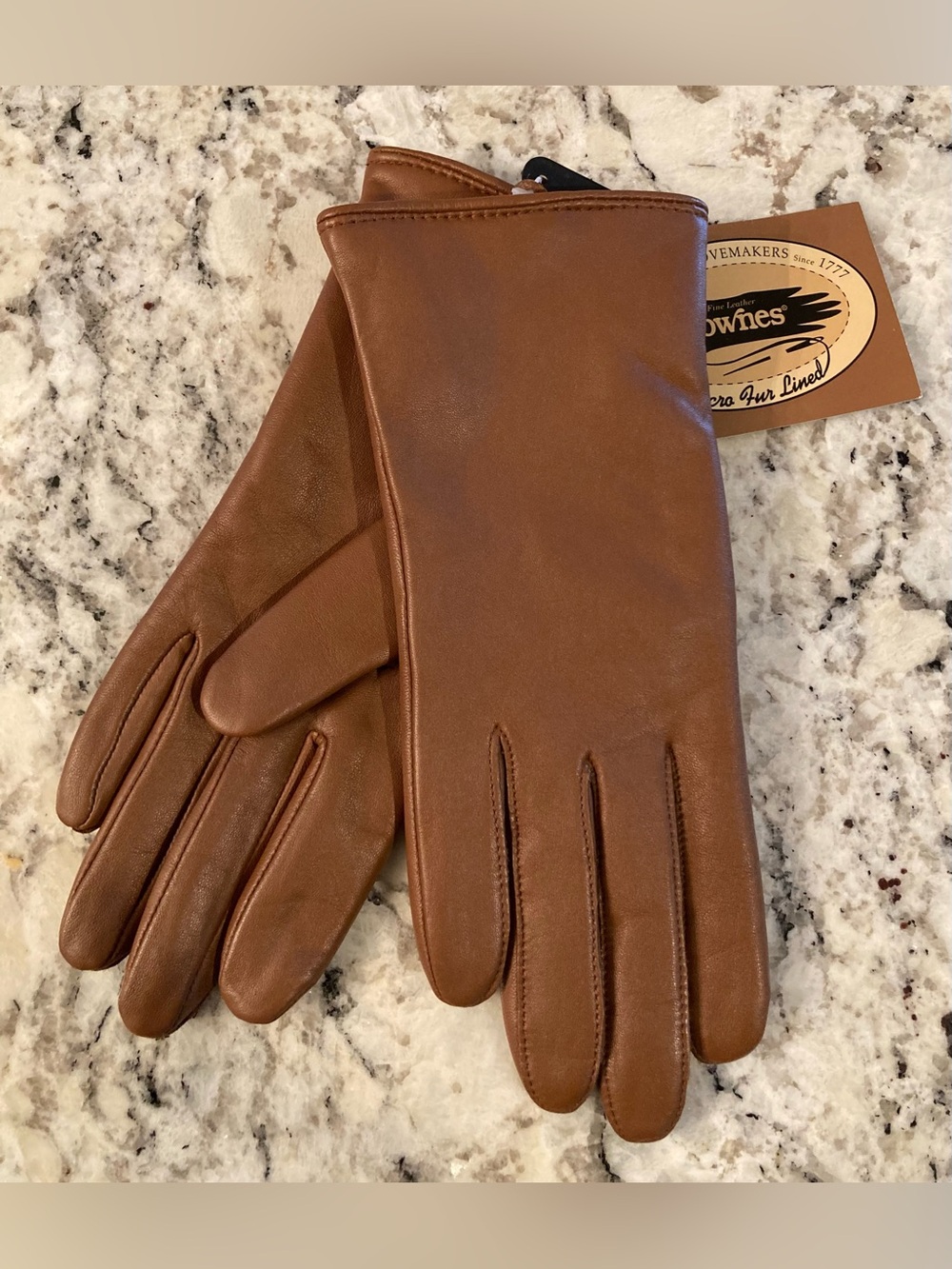Fownes Womens VTG Chestnut Wrist Length Leather Gloves